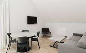 Sk67 Modern And Bright Loft With Free Parking