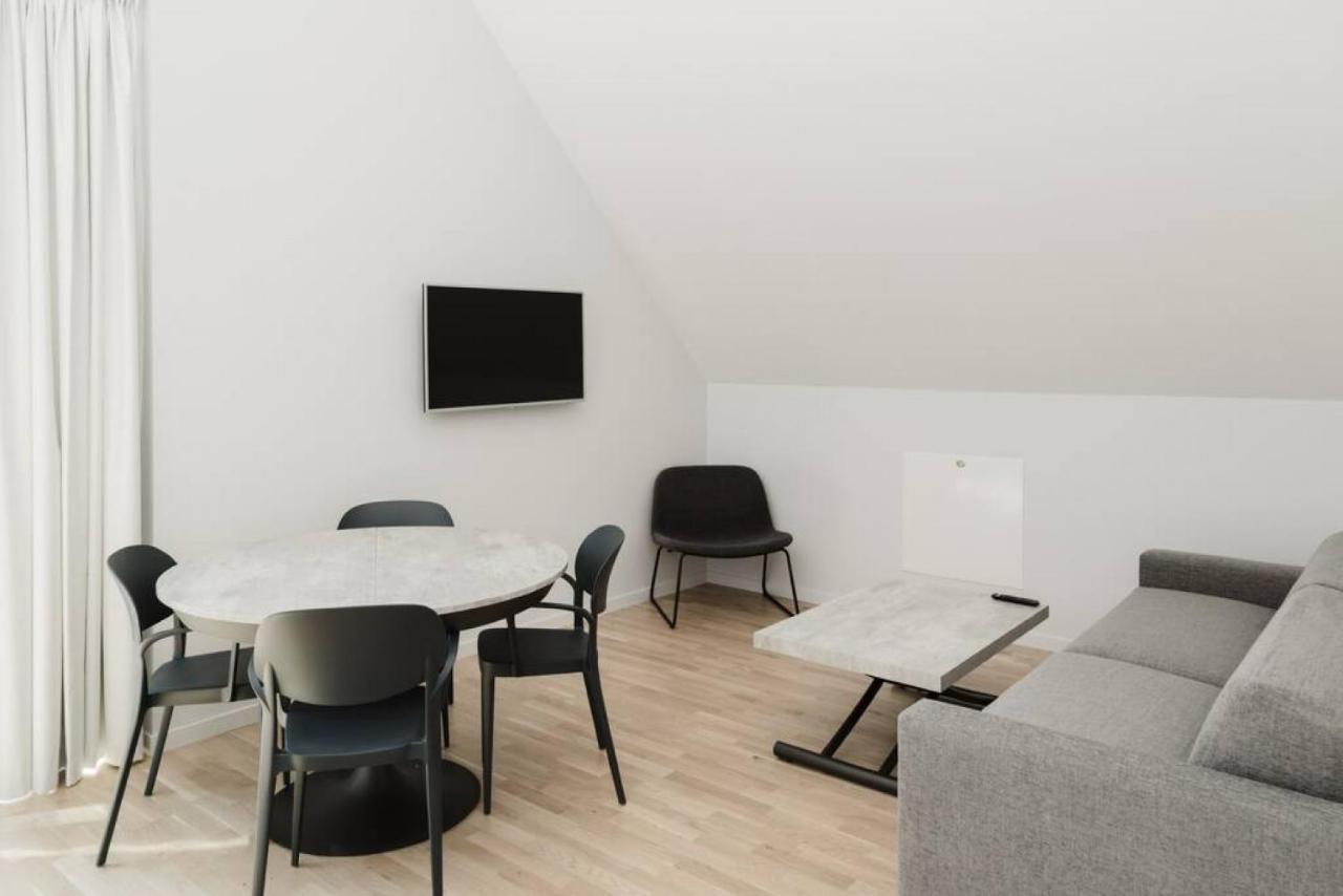 Sk67 Modern And Bright Loft With Free Parking Lägenhet Lidingö Exteriör bild